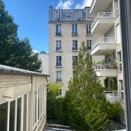 Au Coeur De Montmartre Apartment *